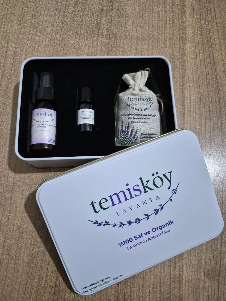 Temisköy lavanta hediye kutusu: lavanta yağı, lavanta suyu ve çiçek kesesi